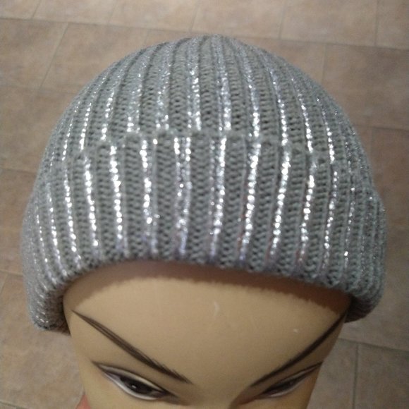 Grey metallic-y beanie - Picture 1 of 7